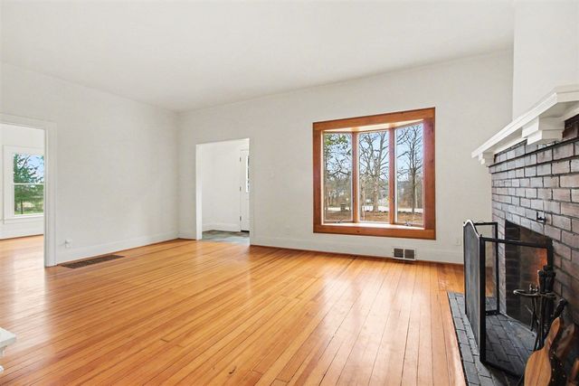 4500 E Huron River Drive, Ann Arbor, MI 48105