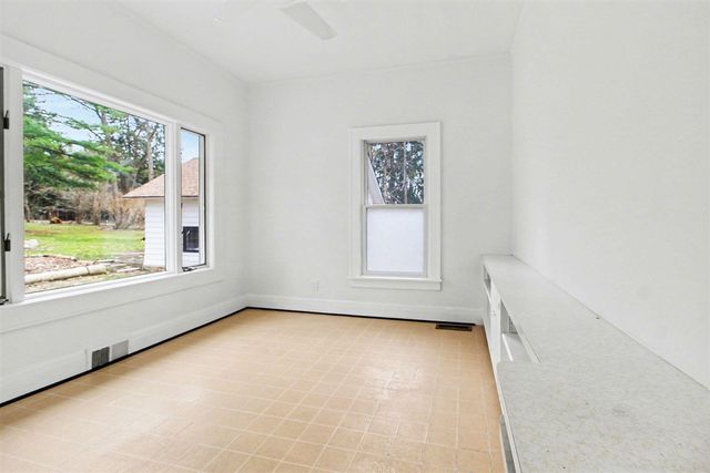 4500 E Huron River Drive, Ann Arbor, MI 48105