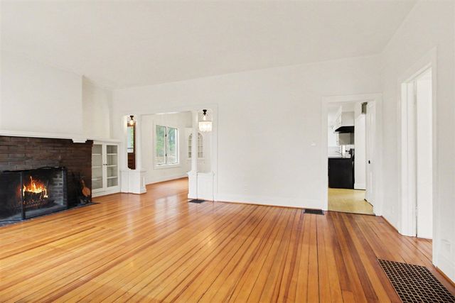 4500 E Huron River Drive, Ann Arbor, MI 48105