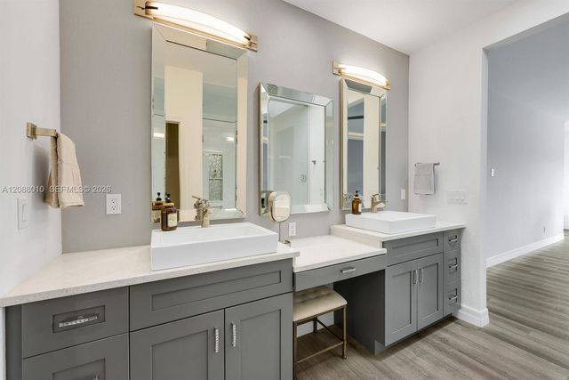 2309 20th Place, Cape Coral, FL 33990