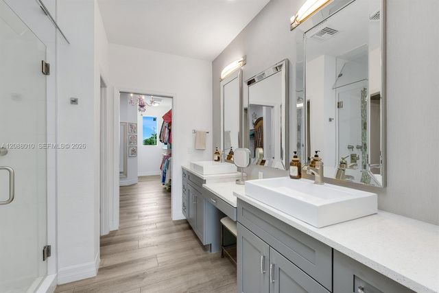 2309 20th Place, Cape Coral, FL 33990
