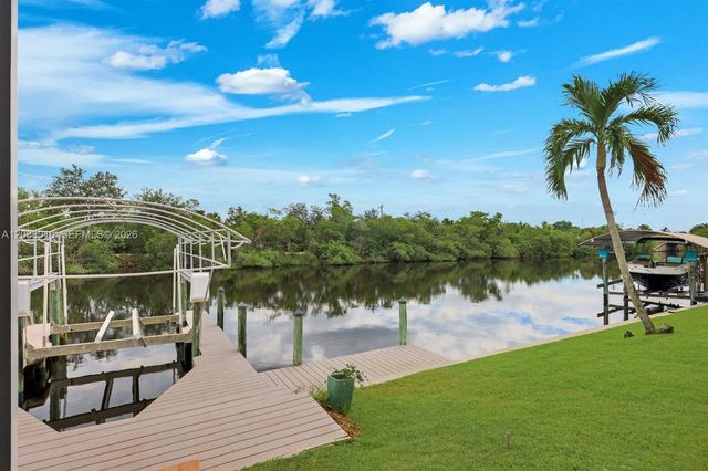2309 20th Place, Cape Coral, FL 33990