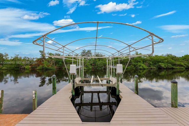 2309 20th Place, Cape Coral, FL 33990