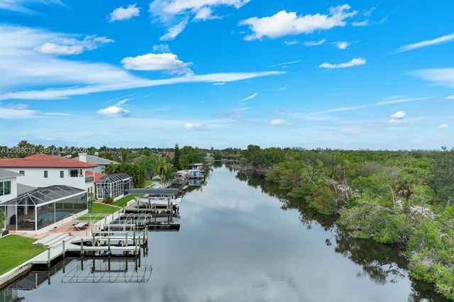 2309 20th Place, Cape Coral, FL 33990