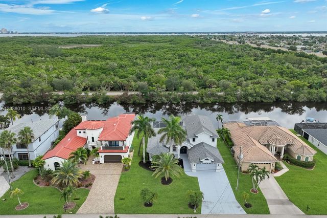 2309 20th Place, Cape Coral, FL 33990