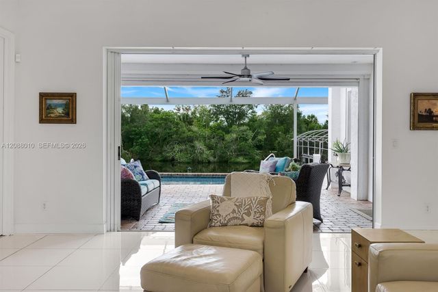 2309 20th Place, Cape Coral, FL 33990