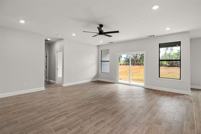 5405 Stonegate Circle, Granbury, TX 76048