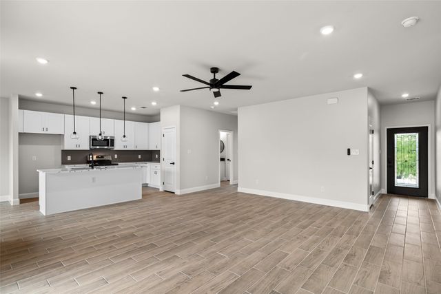 5405 Stonegate Circle, Granbury, TX 76048