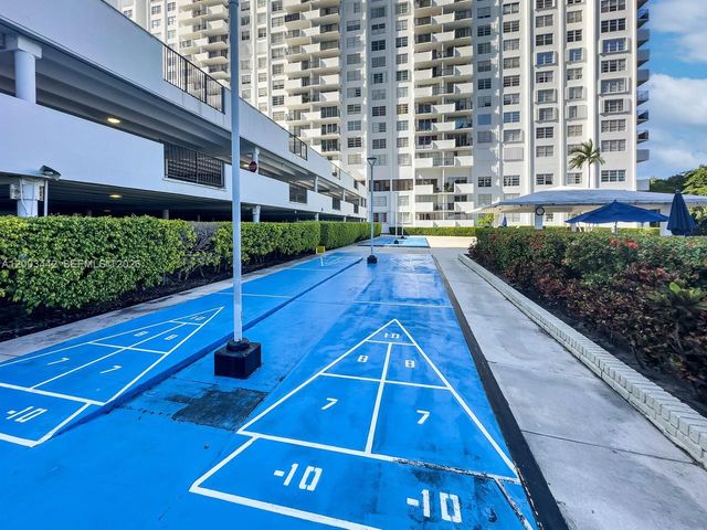 2750 NE 183rd Street 407, Aventura, FL 33160