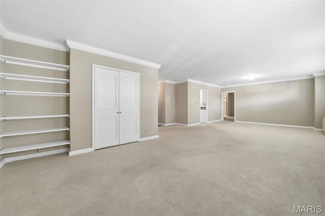 900 S Hanley Road 1D, Clayton, MO 63105