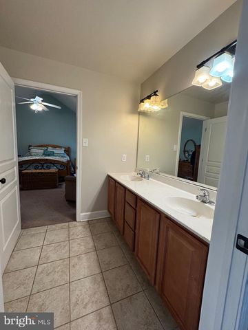 5432 LAKE RD, Newfield, NJ 08344