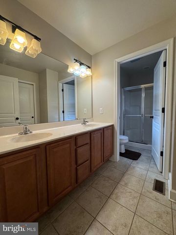 5432 LAKE RD, Newfield, NJ 08344