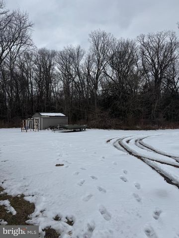 5432 LAKE RD, Newfield, NJ 08344