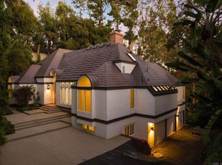 1765 Ivy Road, Oceanside, CA 92054