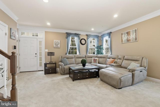 2116 GARDEN GROVE LN, Bowie, MD 20721