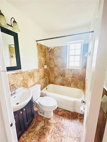 2371 SW 27th St, Miami, FL 33133