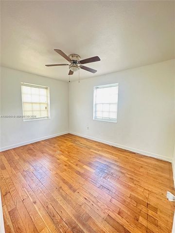 2371 SW 27th St, Miami, FL 33133