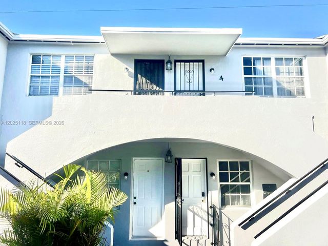 2371 SW 27th St, Miami, FL 33133