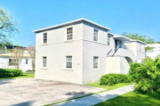 2371 SW 27th St, Miami, FL 33133