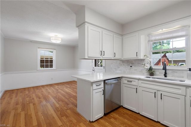 2036 English AVE, Chesapeake, VA 23320