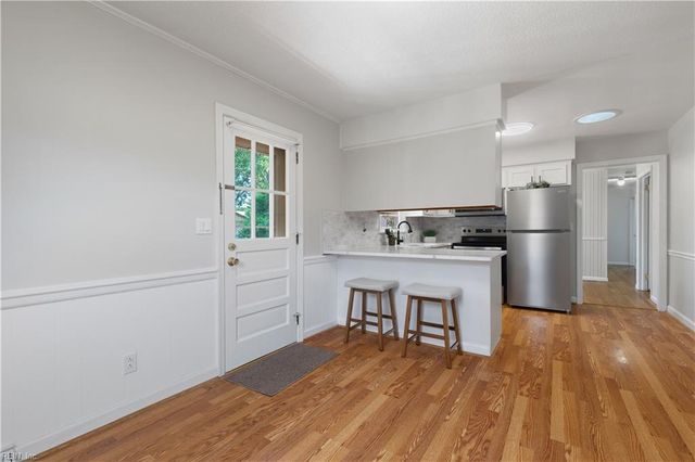 2036 English AVE, Chesapeake, VA 23320