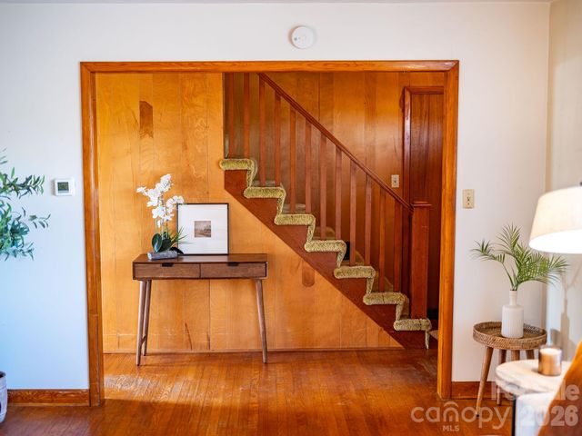 336 Onteora Boulevard, Asheville, NC 28803