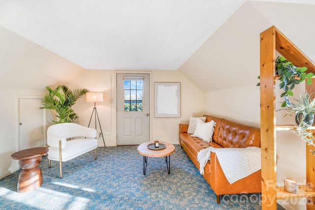 336 Onteora Boulevard, Asheville, NC 28803