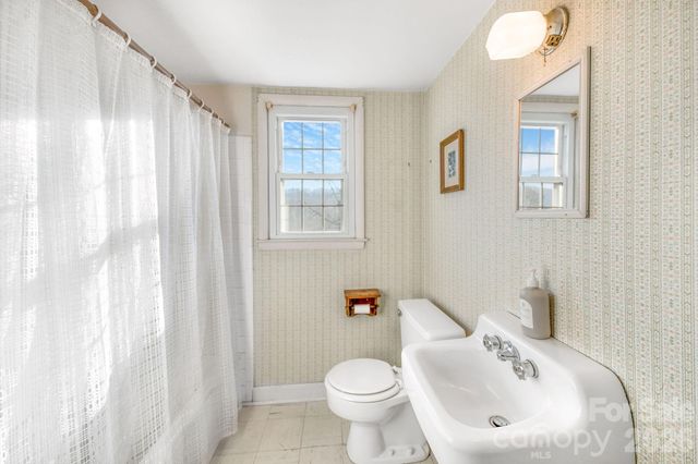 336 Onteora Boulevard, Asheville, NC 28803