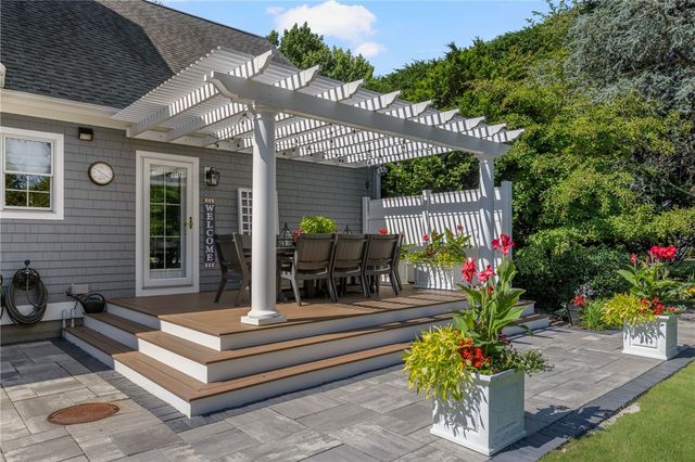 55 Harvest Drive, Portsmouth, RI 02871