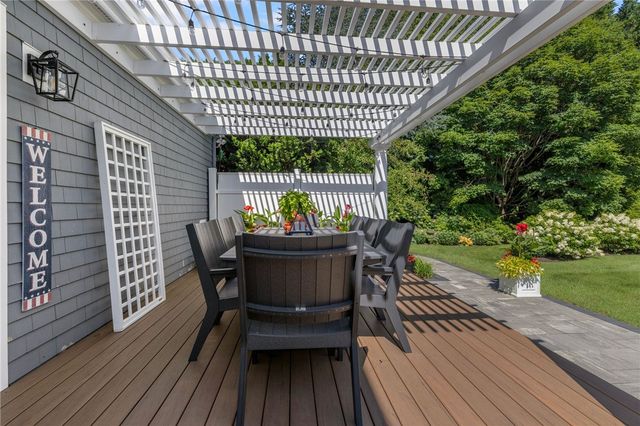 55 Harvest Drive, Portsmouth, RI 02871