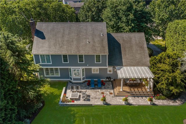 55 Harvest Drive, Portsmouth, RI 02871