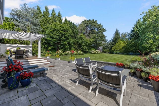 55 Harvest Drive, Portsmouth, RI 02871