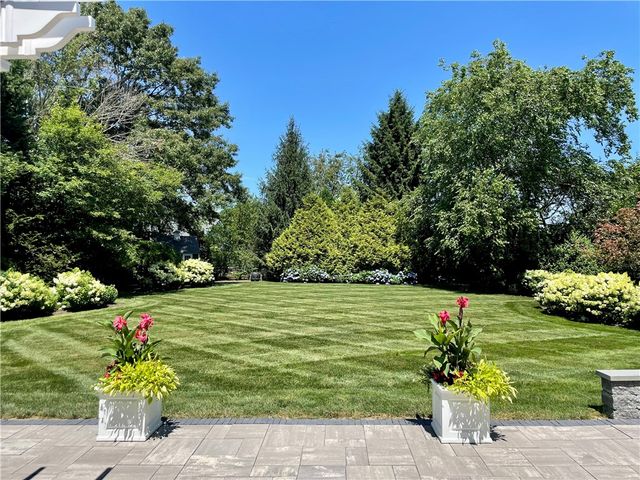 55 Harvest Drive, Portsmouth, RI 02871