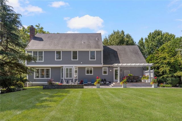 55 Harvest Drive, Portsmouth, RI 02871
