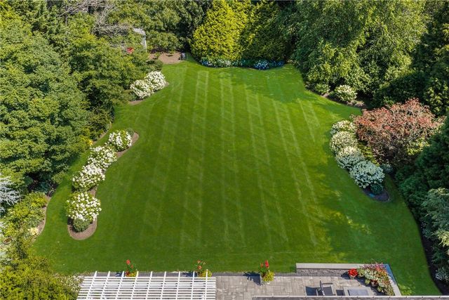 55 Harvest Drive, Portsmouth, RI 02871