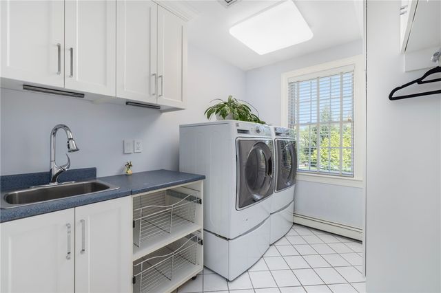 55 Harvest Drive, Portsmouth, RI 02871