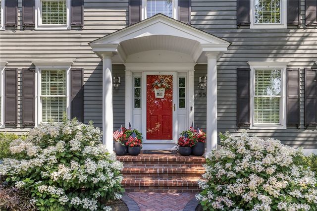 55 Harvest Drive, Portsmouth, RI 02871