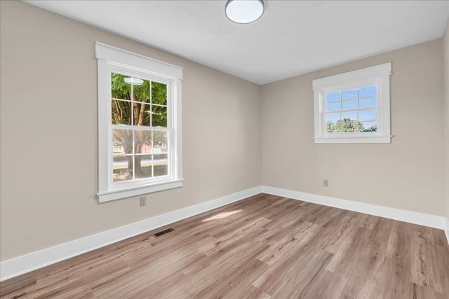 145 Hawkins Dr, Smithville, TN 37166