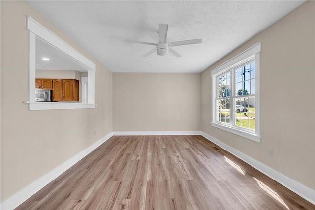 145 Hawkins Dr, Smithville, TN 37166