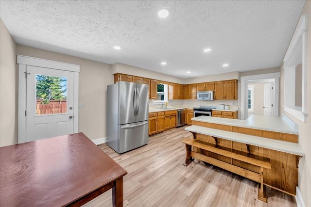 145 Hawkins Dr, Smithville, TN 37166