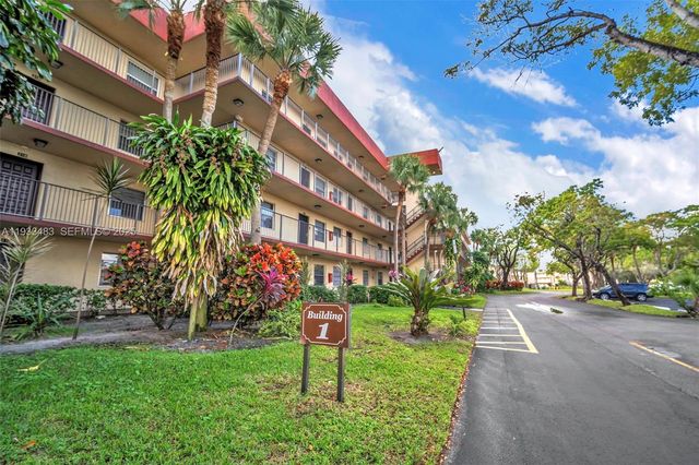 3361 NW 47th Ter 220, Lauderdale Lakes, FL 33319