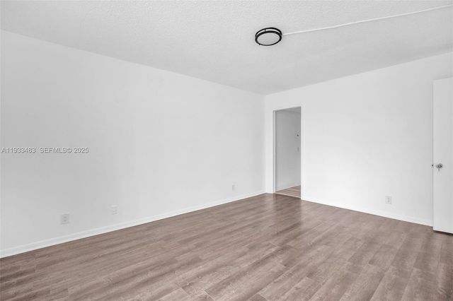 3361 NW 47th Ter 220, Lauderdale Lakes, FL 33319