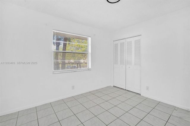 3361 NW 47th Ter 220, Lauderdale Lakes, FL 33319