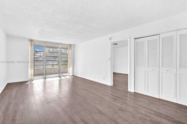 3361 NW 47th Ter 220, Lauderdale Lakes, FL 33319