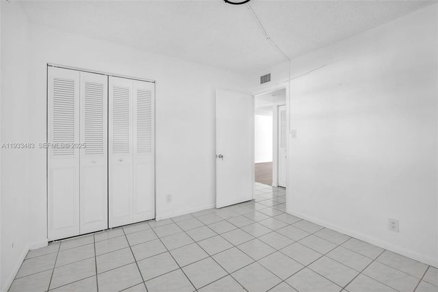 3361 NW 47th Ter 220, Lauderdale Lakes, FL 33319