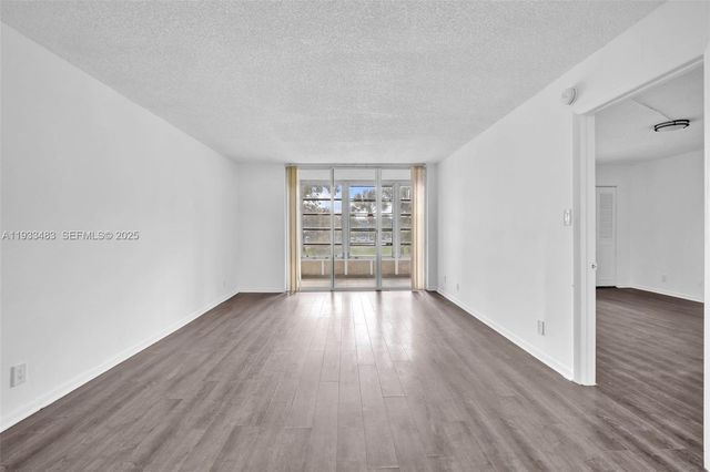 3361 NW 47th Ter 220, Lauderdale Lakes, FL 33319