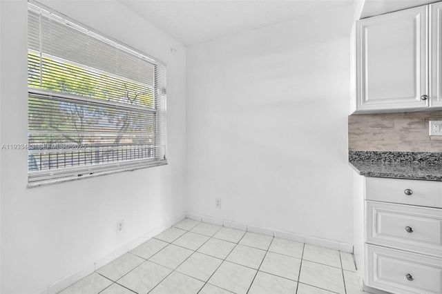 3361 NW 47th Ter 220, Lauderdale Lakes, FL 33319