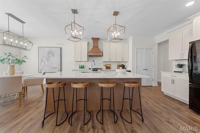 402 Knothole Lane, Wentzville, MO 63385