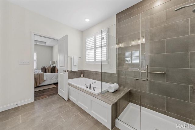 402 Knothole Lane, Wentzville, MO 63385