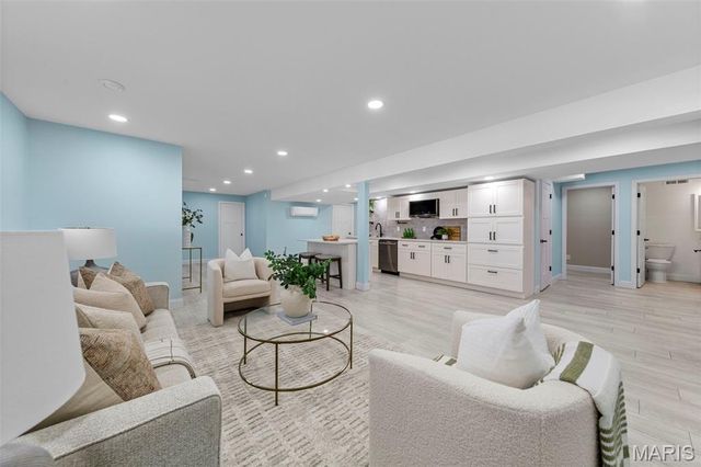 402 Knothole Lane, Wentzville, MO 63385